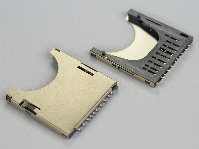 Internal welding self elastic socket connector